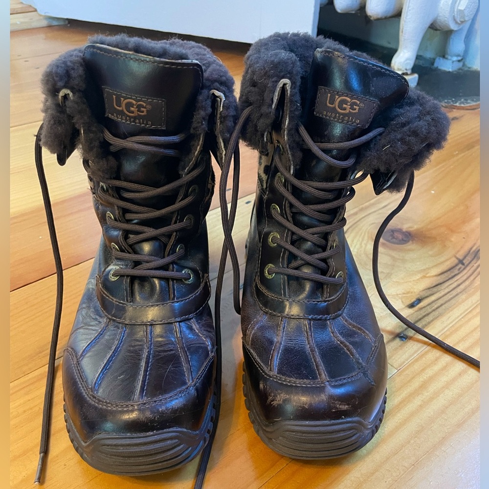 UGG Leather Snow boots